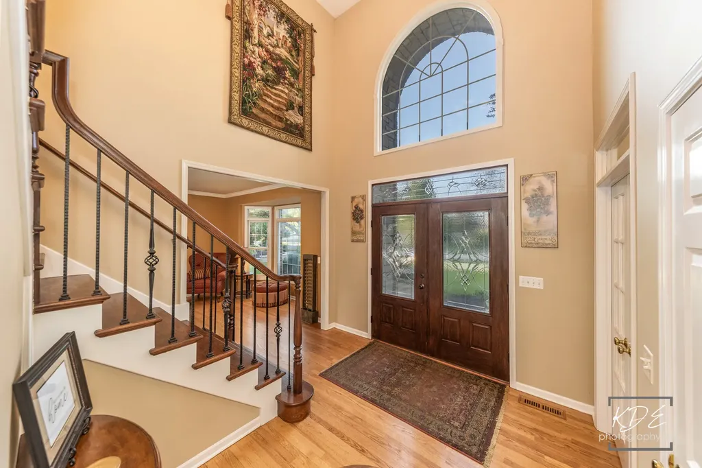 4443 Esquire Circle Naperville IL 60564