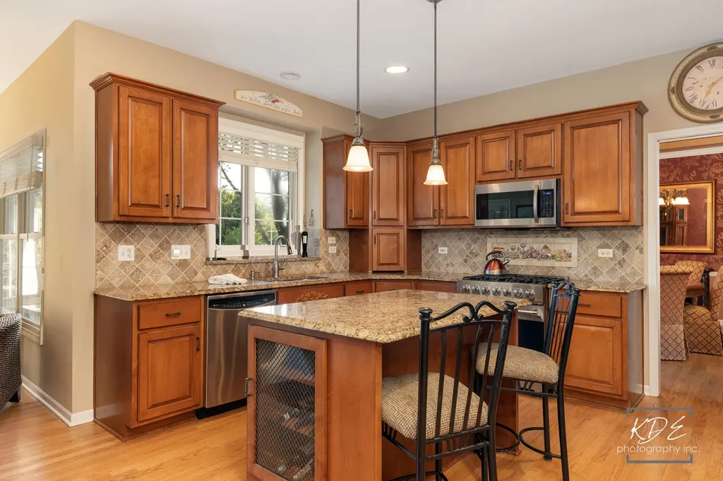 4443 Esquire Circle Naperville IL 60564