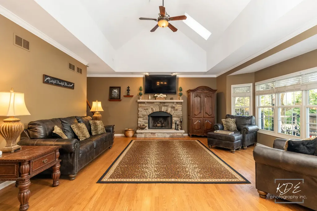 4443 Esquire Circle Naperville IL 60564