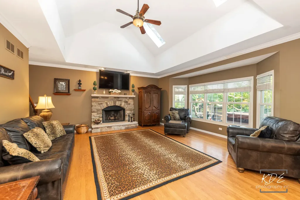 4443 Esquire Circle Naperville IL 60564