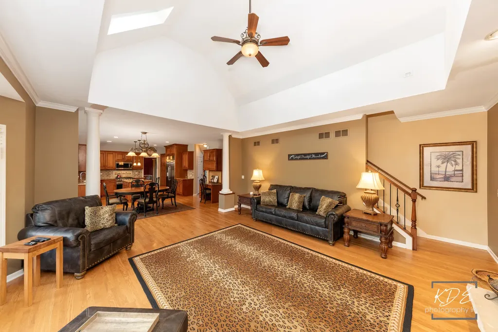 4443 Esquire Circle Naperville IL 60564