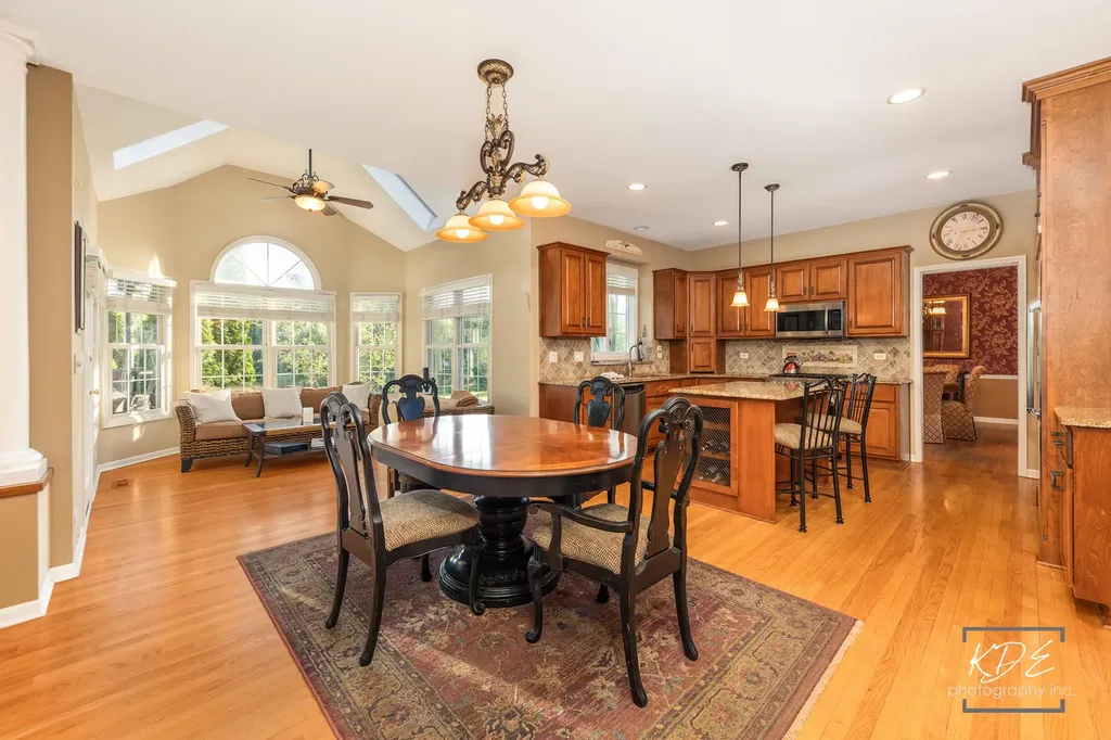 4443 Esquire Circle Naperville IL 60564