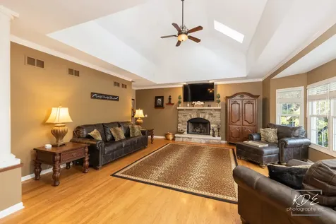 4443 Esquire Circle Naperville IL 60564