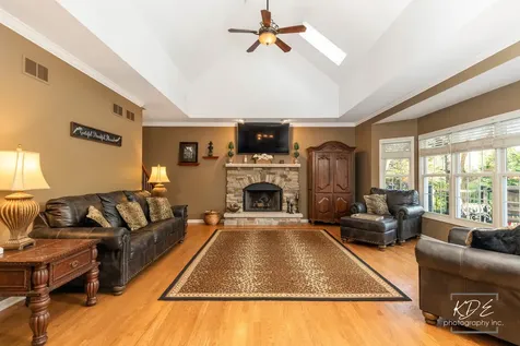 4443 Esquire Circle Naperville IL 60564