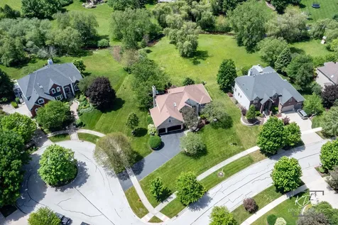4443 Esquire Circle Naperville IL 60564