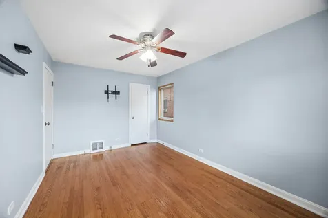 8021 Lake Street River Forest IL 60305