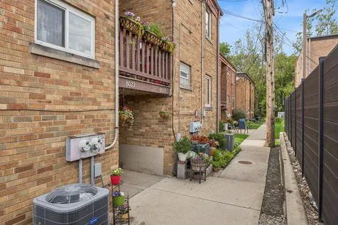 8021 Lake Street River Forest IL 60305
