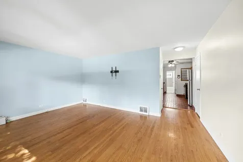 8021 Lake Street River Forest IL 60305