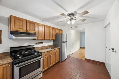 8021 Lake Street River Forest IL 60305