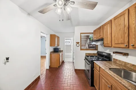 8021 Lake Street River Forest IL 60305