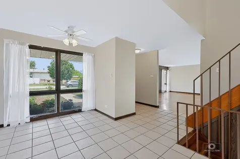 5595 155TH Street Oak Forest IL 60452