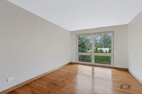 5595 155TH Street Oak Forest IL 60452
