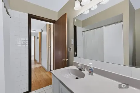 5595 155TH Street Oak Forest IL 60452