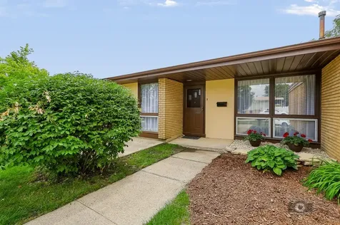 5595 155TH Street Oak Forest IL 60452