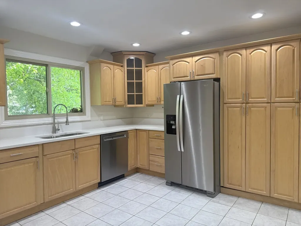 425 Carriage Hill Road Naperville IL 60565