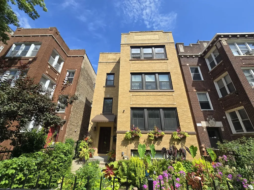 4741 North Washtenaw Avenue Chicago IL 60625