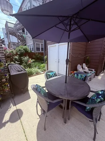 4741 North Washtenaw Avenue Chicago IL 60625