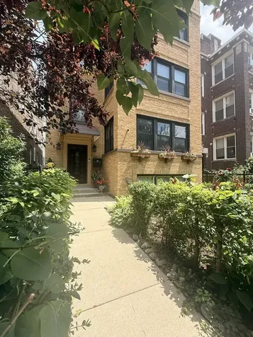 4741 North Washtenaw Avenue Chicago IL 60625