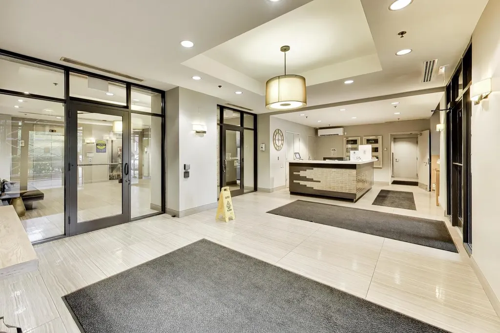 330 North Jefferson Street Chicago IL 60661