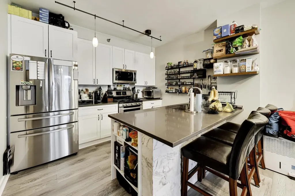 330 North Jefferson Street Chicago IL 60661