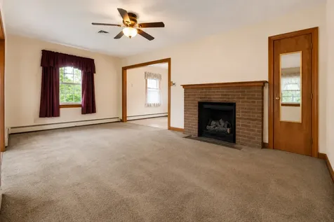 1014 University Street Dixon IL 61021