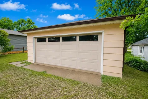 1014 University Street Dixon IL 61021
