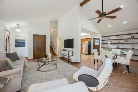 331 South 8th Avenue La Grange IL 60525