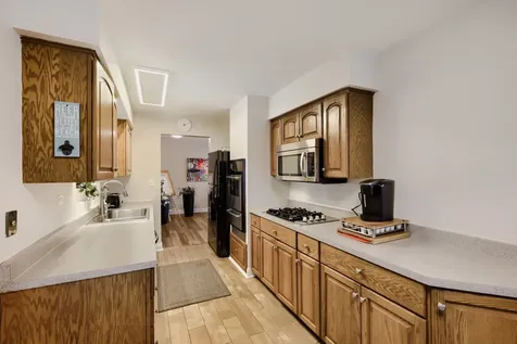 410 Manor Hill Lane Lombard IL 60148