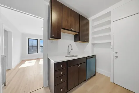 2706 North Spaulding Street Chicago IL 60647