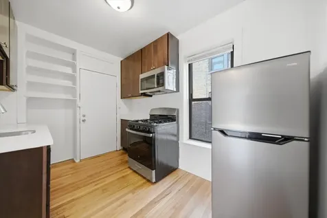 2706 North Spaulding Street Chicago IL 60647