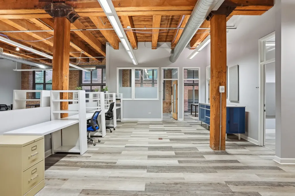 824 West Superior Street Chicago IL 60642