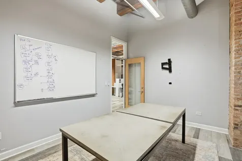 824 West Superior Street Chicago IL 60642