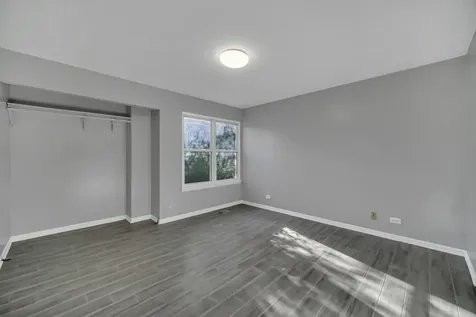 1065 Rockport Drive Carol Stream IL 60188