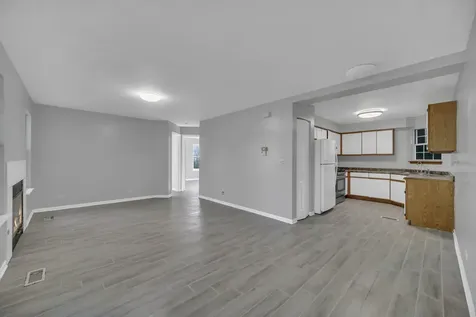 1065 Rockport Drive Carol Stream IL 60188