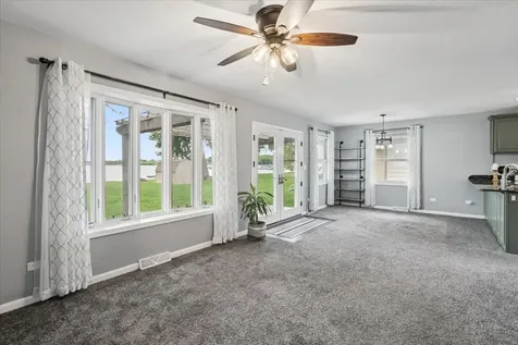 524 Park Avenue Fox Lake IL 60020