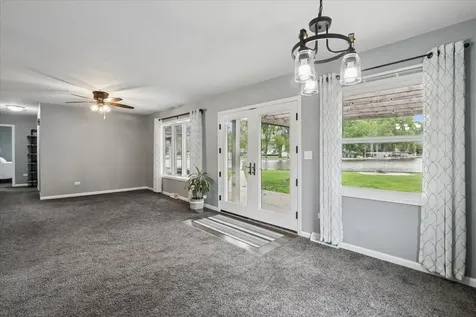 524 Park Avenue Fox Lake IL 60020