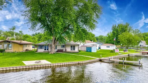 524 Park Avenue Fox Lake IL 60020