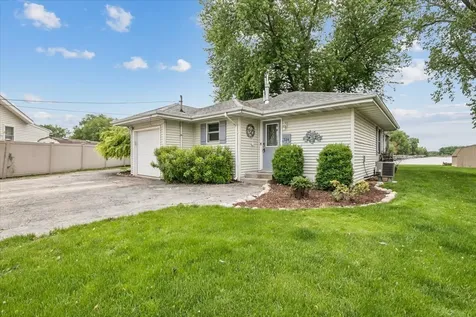 524 Park Avenue Fox Lake IL 60020