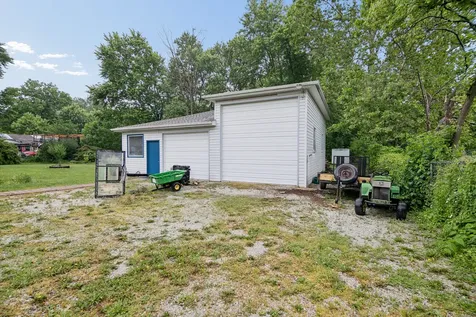 889 Armour Road Bourbonnais IL 60914