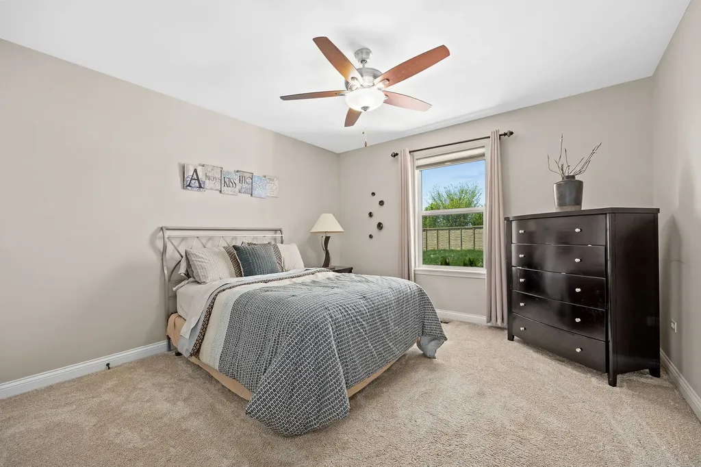 4211 Chinaberry Lane Naperville IL 60564