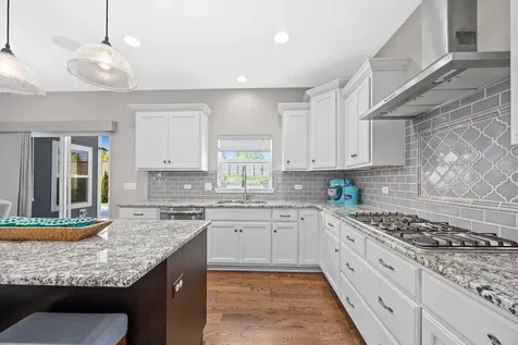4211 Chinaberry Lane Naperville IL 60564