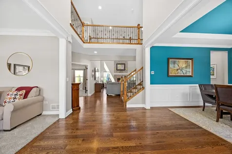 4211 Chinaberry Lane Naperville IL 60564
