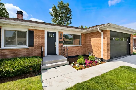 49 King Lane Des Plaines IL 60016