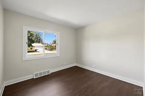 49 King Lane Des Plaines IL 60016