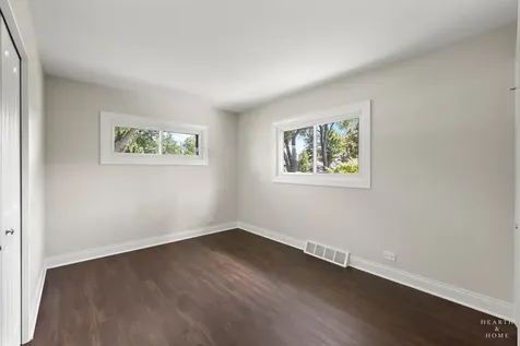 49 King Lane Des Plaines IL 60016