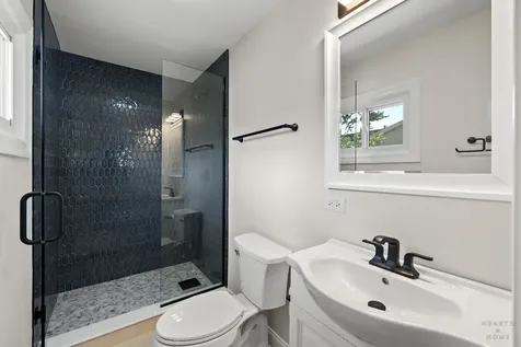 49 King Lane Des Plaines IL 60016
