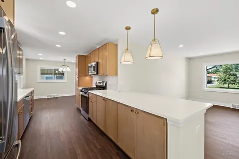 49 King Lane Des Plaines IL 60016