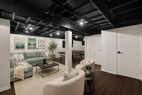 49 King Lane Des Plaines IL 60016