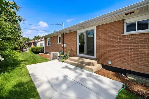 49 King Lane Des Plaines IL 60016