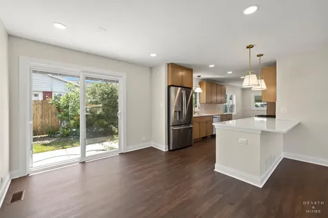 49 King Lane Des Plaines IL 60016